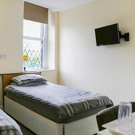 Oyo Castle Hotel, Accrington Buitenkant foto