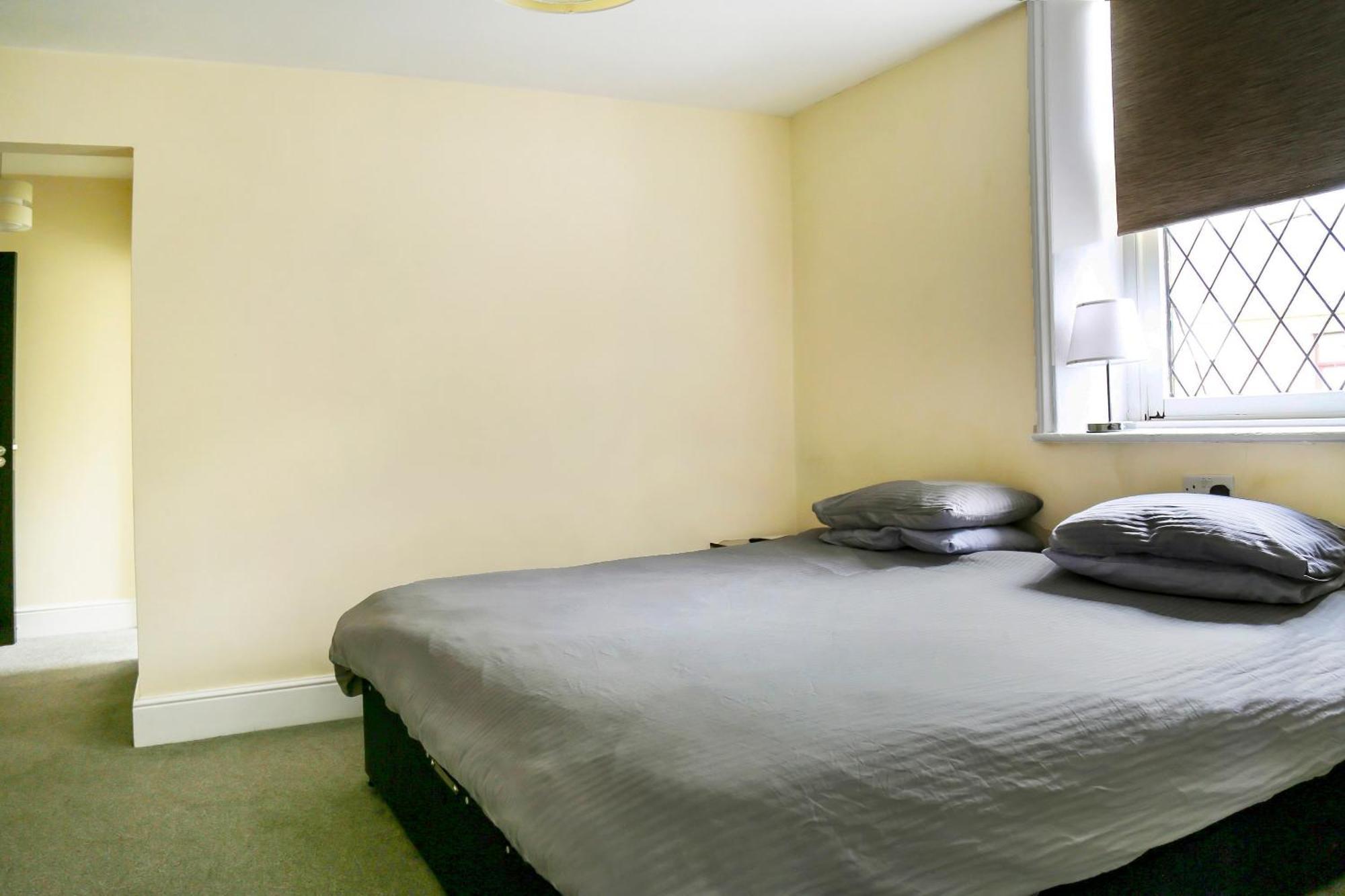 Oyo Castle Hotel, Accrington Buitenkant foto