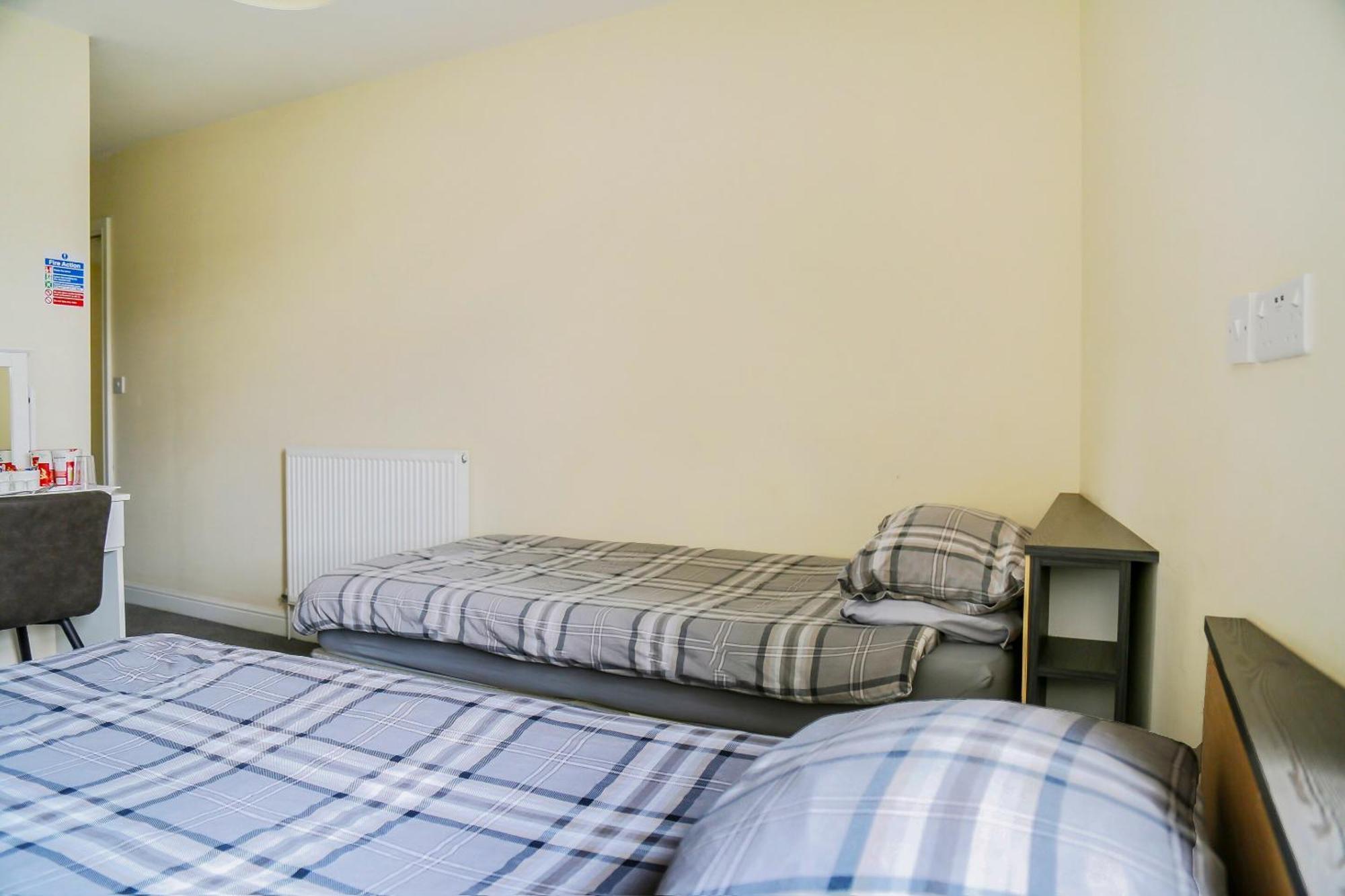 Oyo Castle Hotel, Accrington Buitenkant foto
